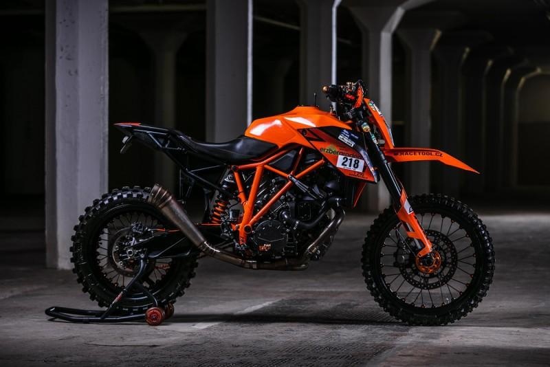 越野摩托新霸主 KTM 1290 Super EnduroR