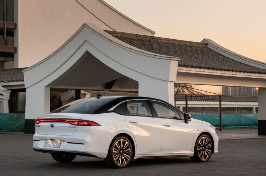 ​当Model 3降价至30万下 中国品牌还有谁能阻挡？