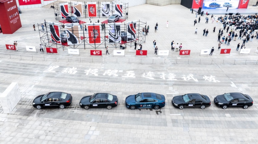 吉利中国星双车上市现场“五连撞”，真面目曝光，还能买吗？