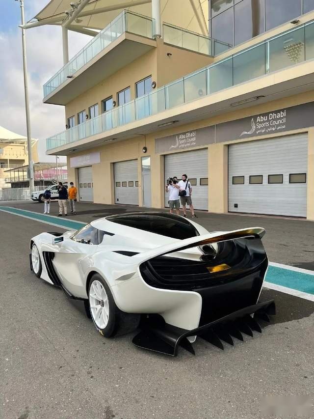 Veloqx Fangio F125 TDE亮相亚斯码头赛道