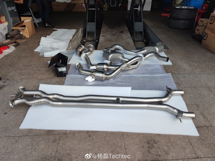 保时捷Panamera GTS改装Jbom天蝎排气+德国Techtec