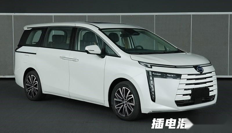 广汽传祺全新MPV——M7实车曝光！比M6更大，搭载2.0升混动系统