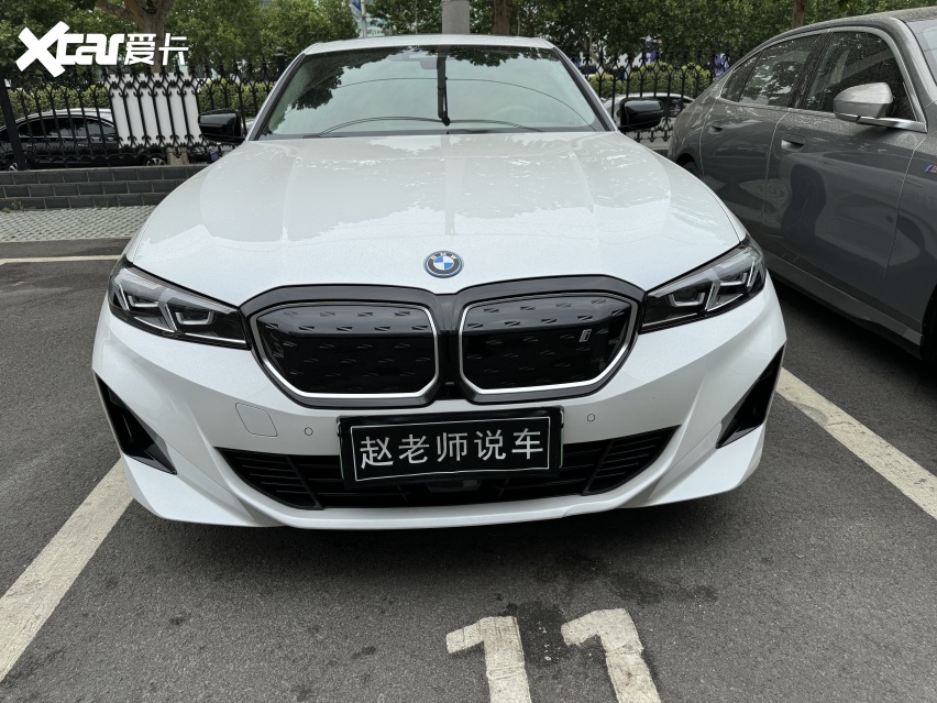 豪华品牌的电动车降价，19万的宝马i3能买吗？看看这5点