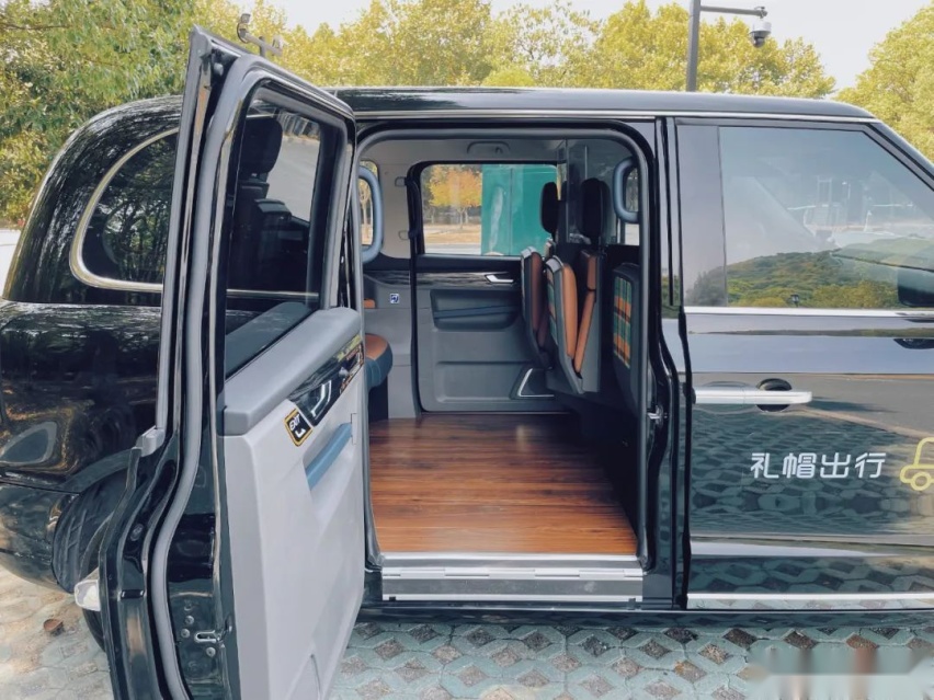 国内竟然能打到伦敦出租车？