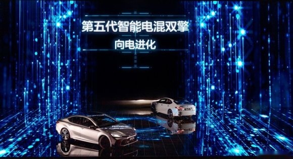 在第九代凯美瑞面前，你才知道什么是“疾风知劲草”！