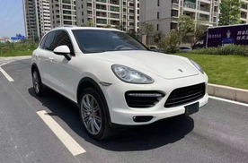 14款卡宴Turbo仅售13.8万，4.8T V8的强悍动力，可以3.