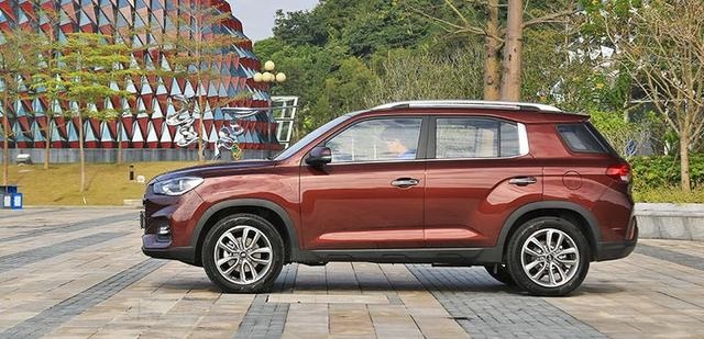 亲民韩系SUV，ix35售价不足11万，空间大配置足