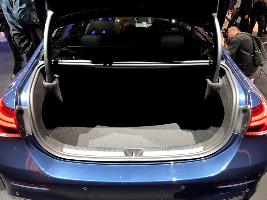 奥迪S3的克星！AMG A35 L正式亮相上海车展！