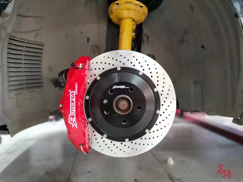 奥迪S3/8VS改装升级Rotora刹车 大六活塞