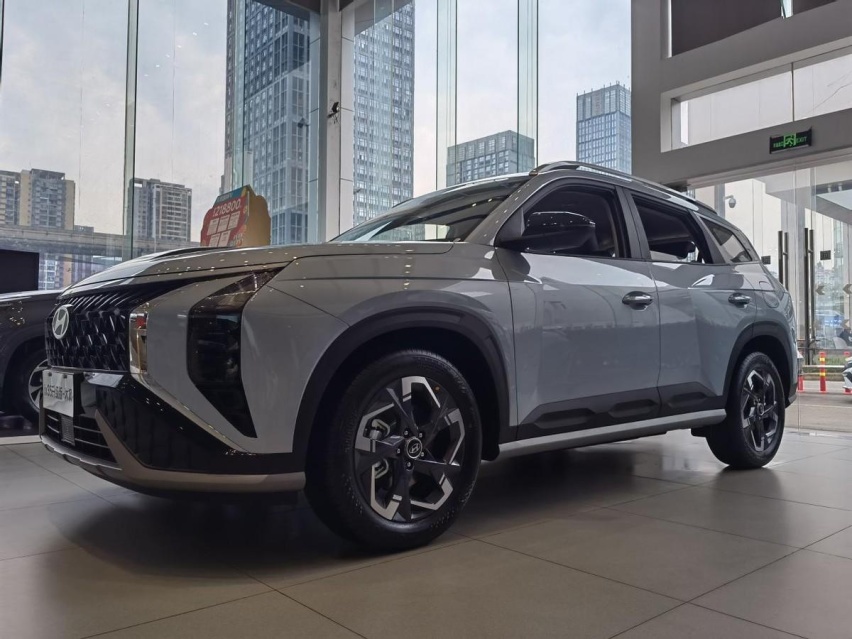 10万买2.0L合资SUV？实探沐飒：空间布局太有特色，优惠给力