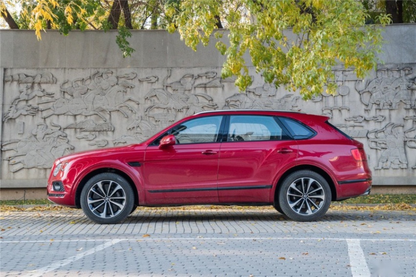 高贵极致，成功者座驾？DBX/G63/Urus/添越谁更奢