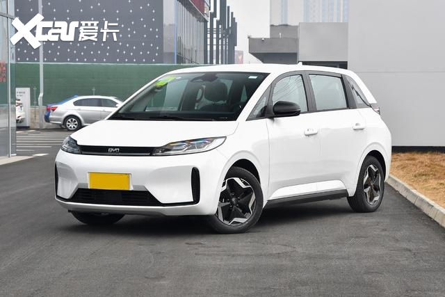 比亚迪D1标准版车型，价格上调后，再多花7万，选择Model 3值吗？