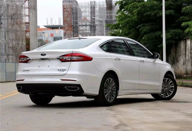 2.0T爆发234马力,号称最美B级车,如今被迫宣布停产