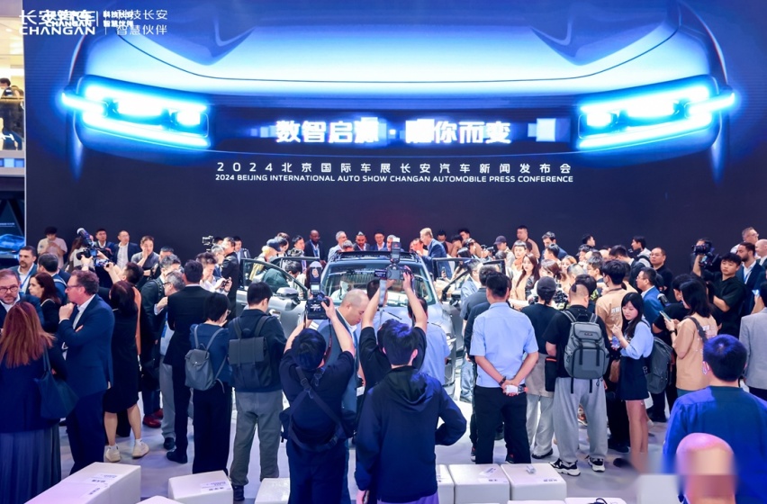车圈变形金刚！“中国版Cybertruck”长安启源E07演绎百变新汽