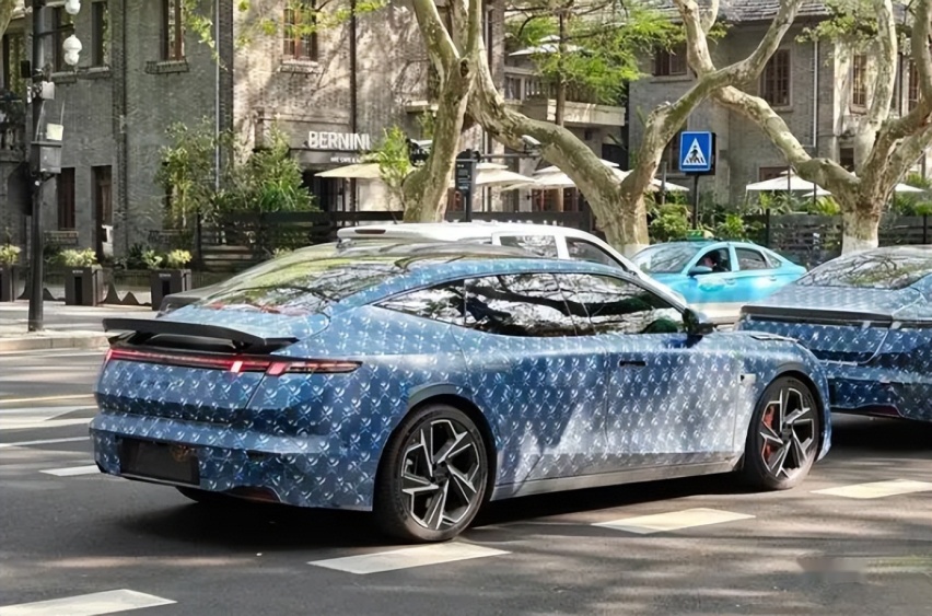概念车变成量产车，领克ZERO即将亮相，死磕小米SU7？