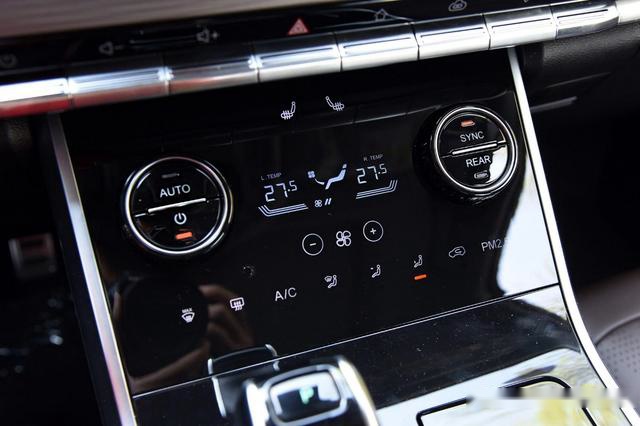  10万就能买到7座中型SUV？新款瑞虎8值不值