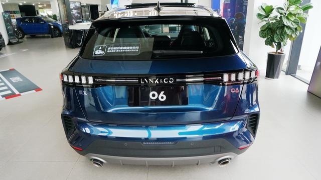 售价14.46万的高端小SUV,到底值不值?领克06实拍