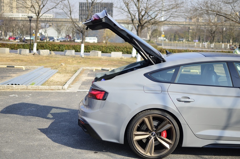 2.9T V6引擎，却是更简单的快乐，深度试驾奥迪RS5