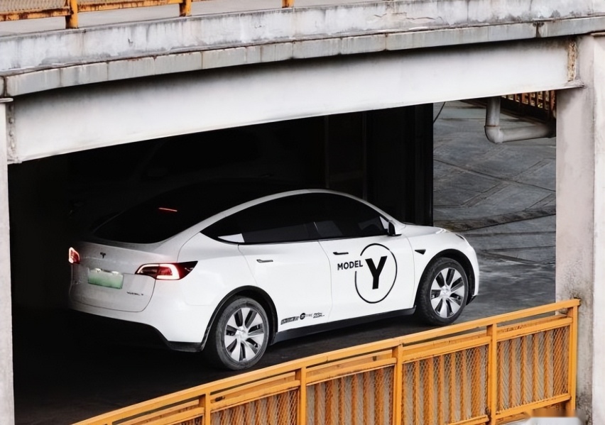 特斯拉车主福利，Model 3/Model Y可贴车身拉花，最高售价7