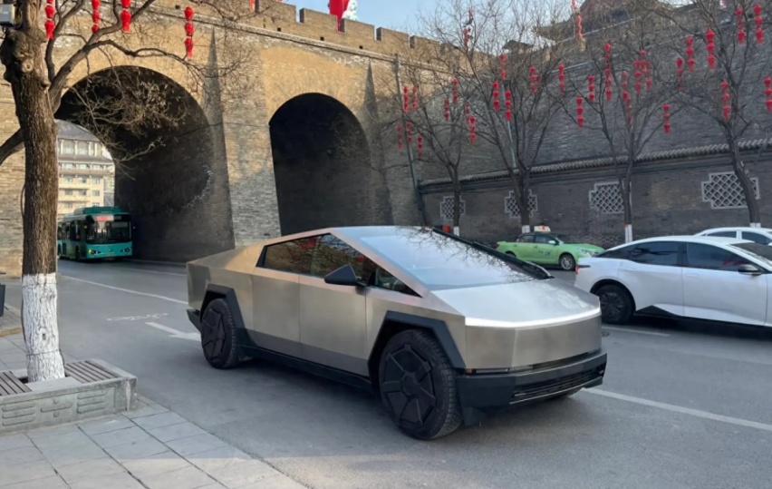 多久能合法上路？特斯拉Cybertruck全国巡展