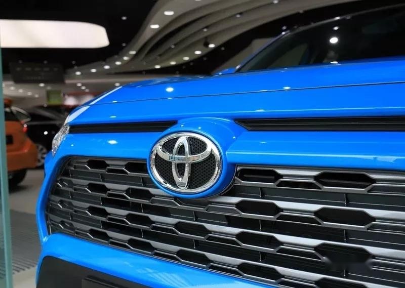 全新一代国产RAV4，延续海外版设计，没了“小书包”有些不适