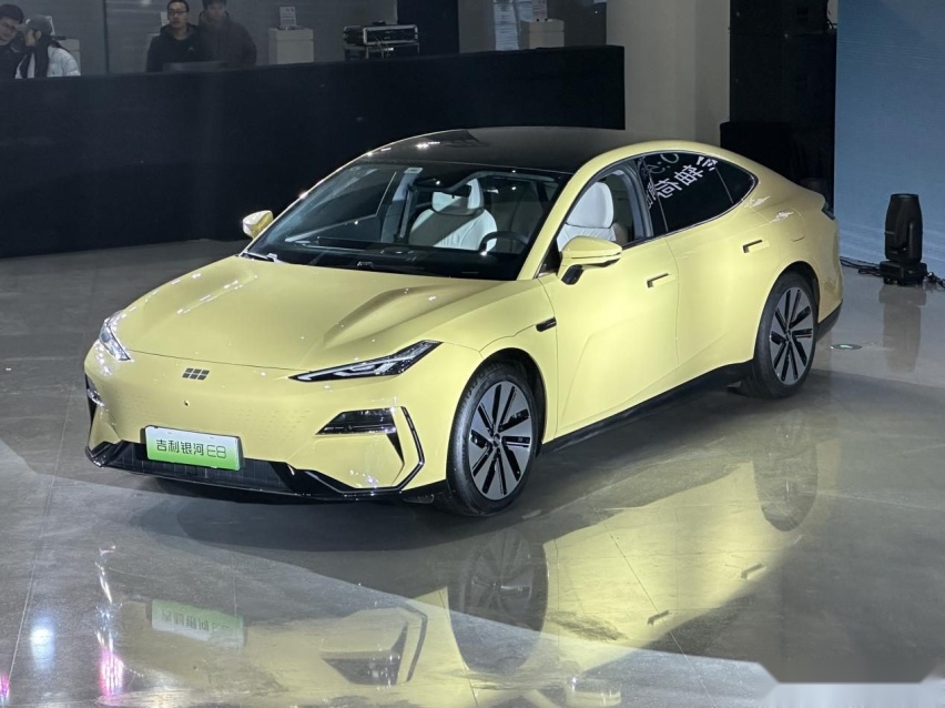 银河E8重庆上市，五大优势让其同级难找对手