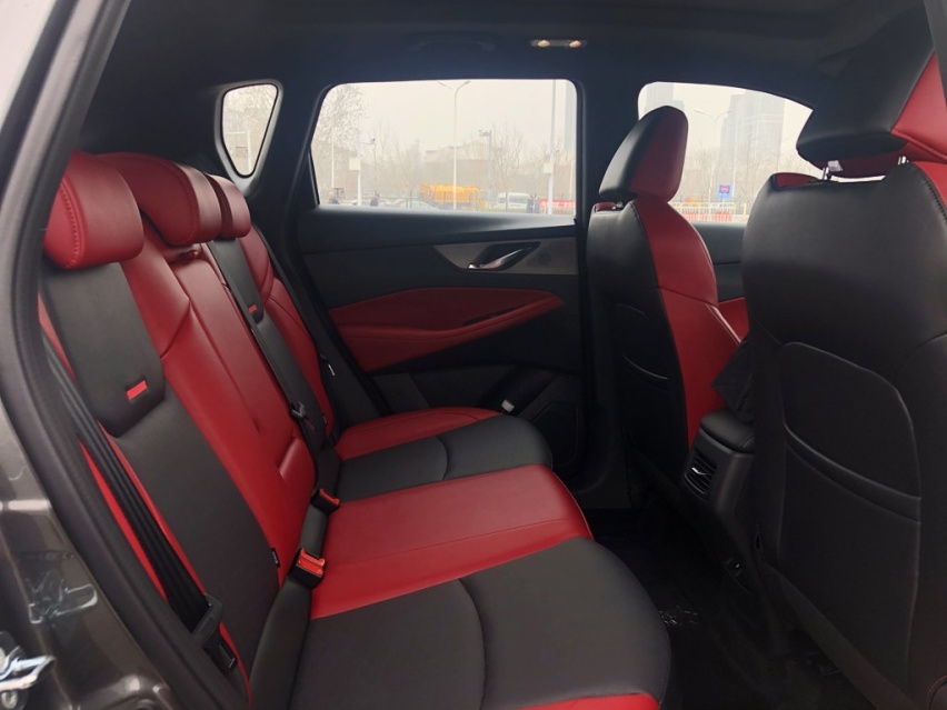 10万元你能买到什么样的SUV？试驾长安CS35 PLUS
