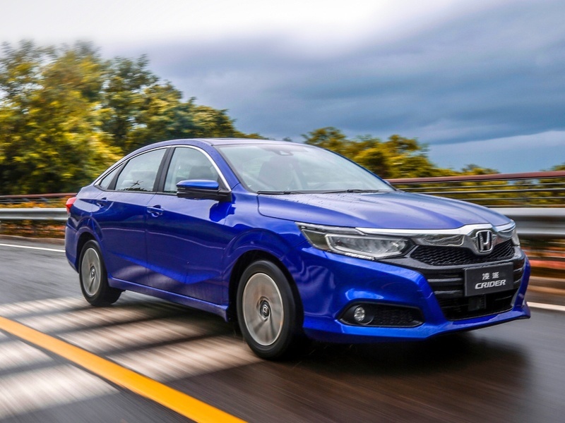 8万多买轴距2米8的中型SUV，这些车都是实力越级的狠货