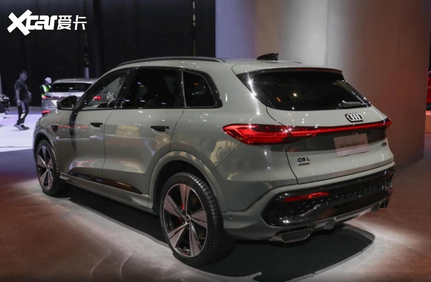 换代奥迪Q5L对比2026款Q5L，全系带电池，没有纯油版本了？