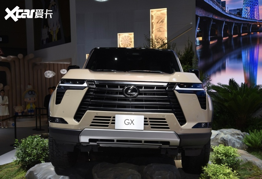 全新雷克萨斯GX上市，77.8万起，普拉多贵替冲吗？