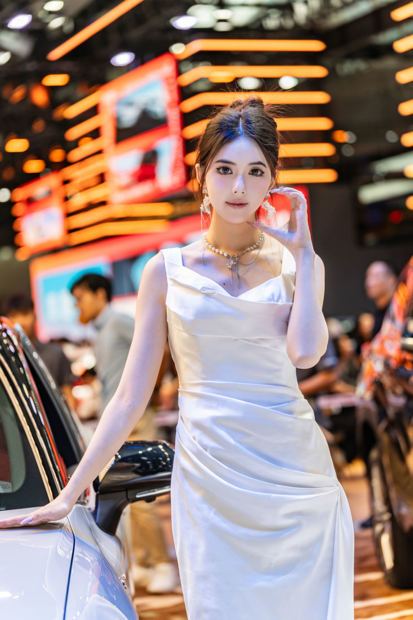 2024广州车展小姐姐大合集！是真男人就坚持到最后一张！