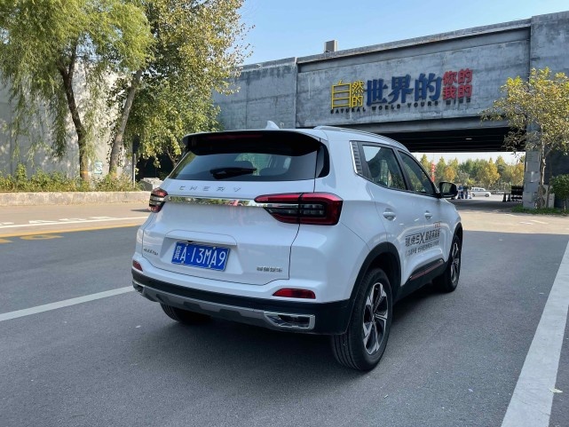 做自己的超级英雄 苏老师试驾奇瑞瑞虎5x超级英雄版