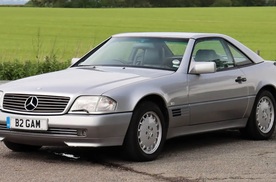 F1传奇人物斯特林·莫斯爵士座驾你想要吗？1992年奔驰500SL