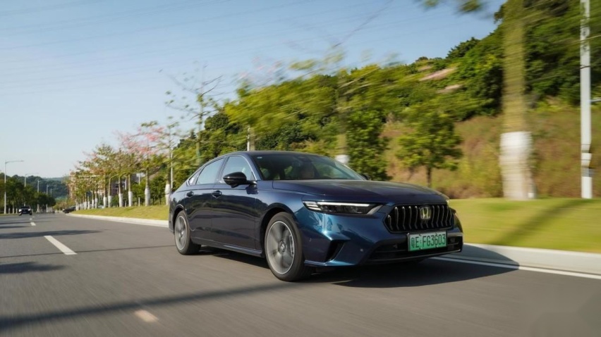 汉DM-i和英仕派e:PHEV，谁才是20万元中型插混轿车之王？