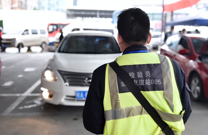 取消15年一年两检？汽车年检政策怎么改革才是民心所向？