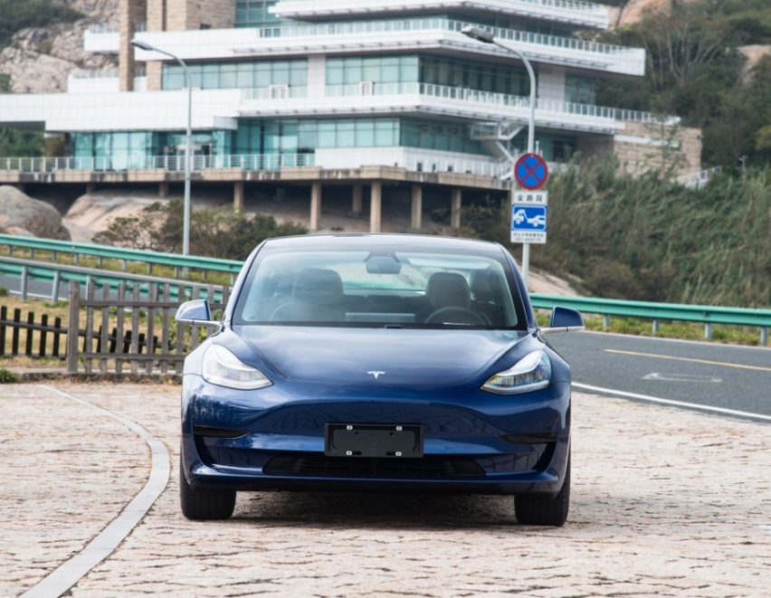 国产版Model 3价格下调至29.90万元起，它香了吗？