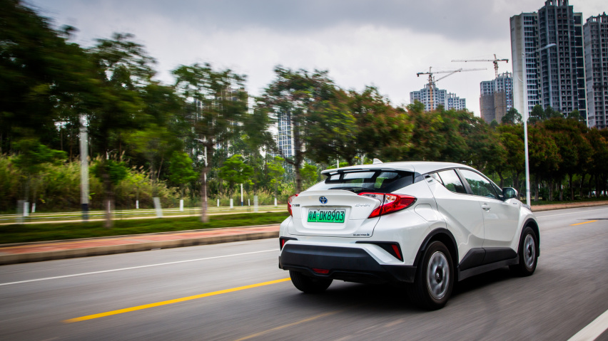 优于燃油的动力与乐趣 试驾丰田C-HR EV