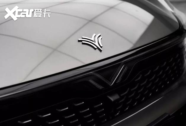 首次采用透明A柱的国产SUV，续航500公里破百不到5秒