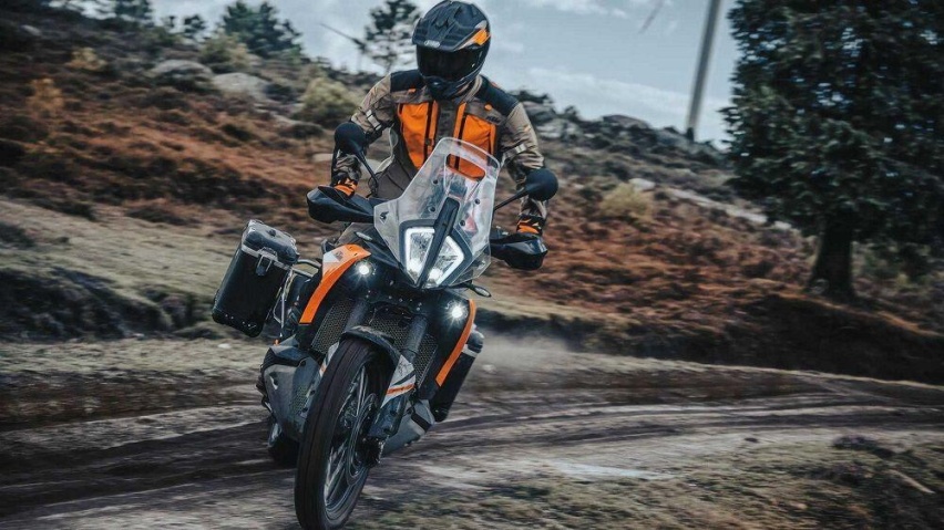 电控升级，2023款KTM 890 ADV登场