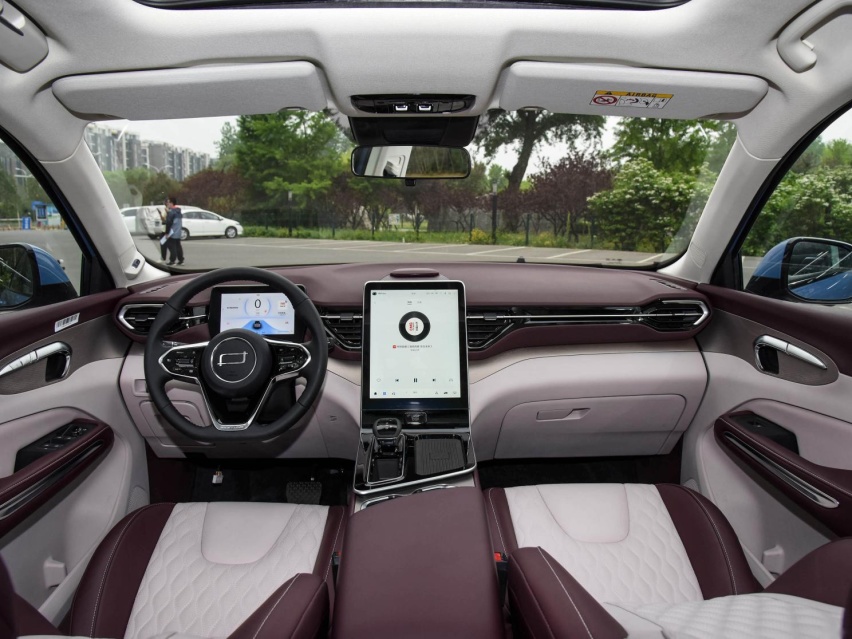 一汽奔腾T90正式上市 10万买4.7米SUV 父亲节最好的礼物