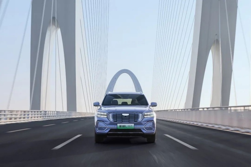 星越L增程电动版号称「一车顶三车」，它到底有多「顶」？