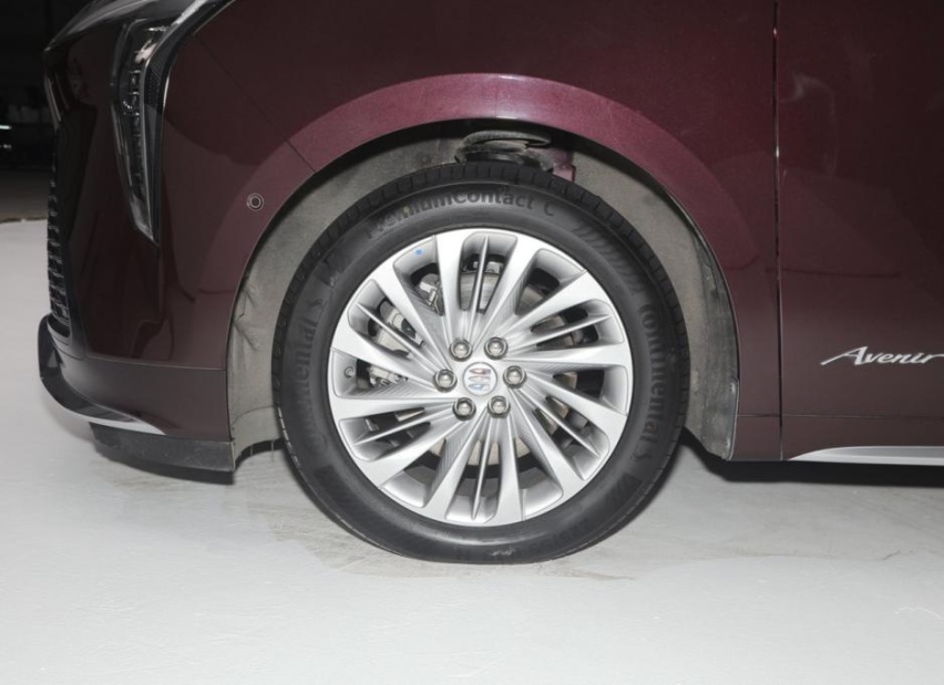 2.0T+48V轻混系统，别克世纪七座能否干过腾势D9？