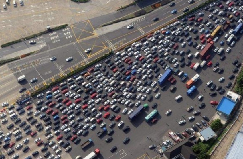 国庆假期来临，想高速免费，还想不堵车？你得这么走
