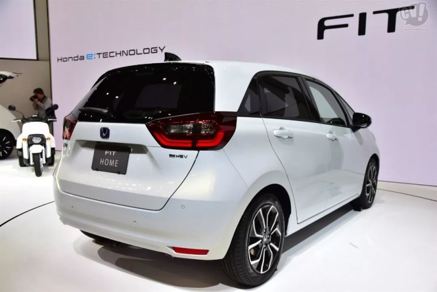 全新飞度PK全新Yaris，谁才是新时代年轻人座驾？
