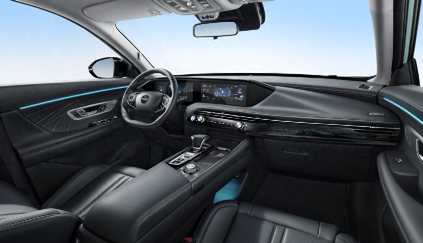 10万预算买SUV，空间/动力/配置都想要，东风风神皓极能否满足？