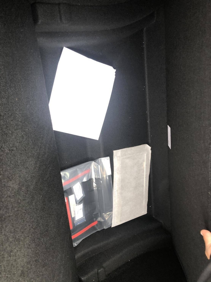 Model Y细节实拍图曝光 对比Model 3有这些不同