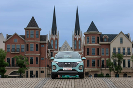 打一年螺丝就买得起的SUV 4.99万，自动挡，还带终身质保