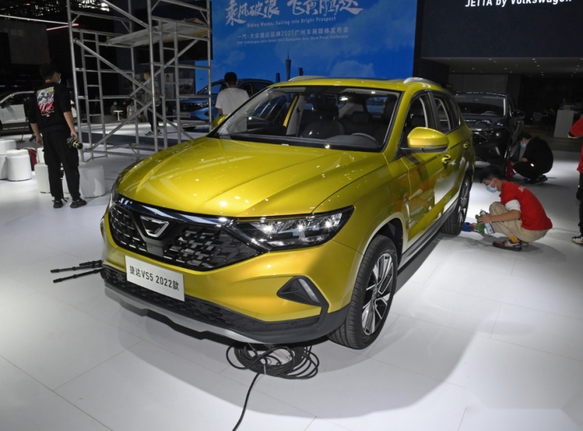 大众的换标车，售价8.68万元起，新款捷达VS5还值得买吗？