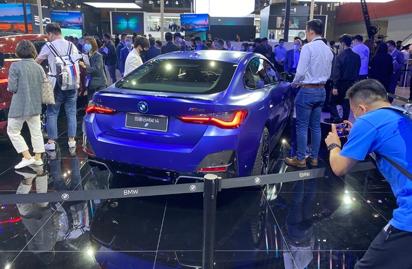 【广州车展】电动四驱，3.9s破百，510km续航，宝马i4 M50亮相