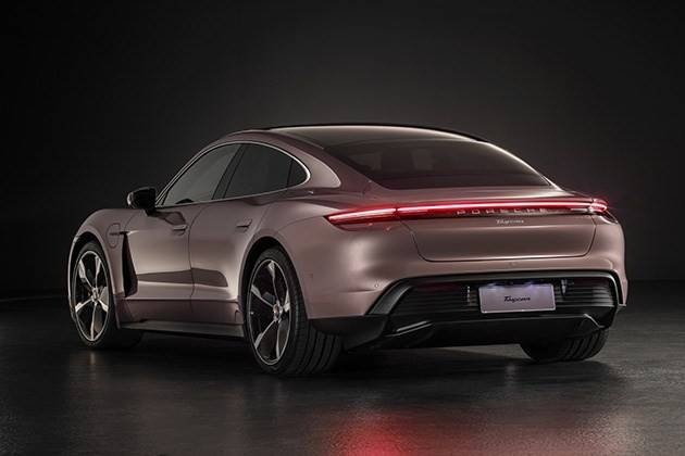 比model 3快0.2秒，入门级Taycan预售88.8万